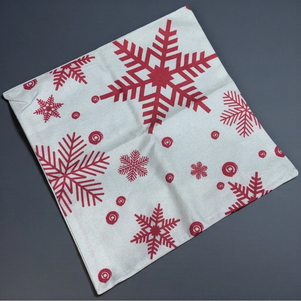 Christmas Pillow Covers 18x18 Set of 2 White Red Snowflake Tree Decor NWOT